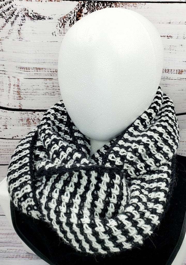 Women's BLACK & WHITE Wool Blend Snood | Knitted Gothic