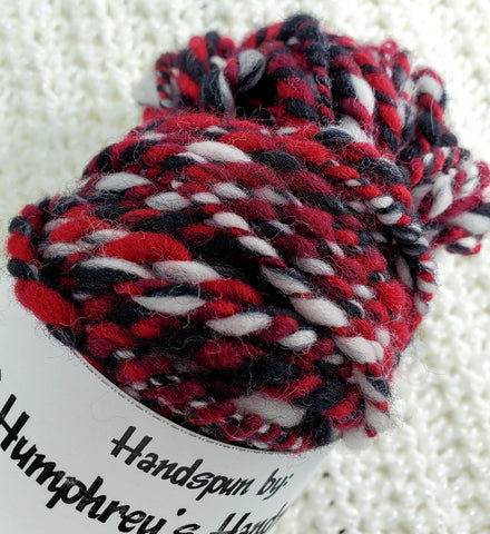 QUEEN OF HEARTS Handspun Yarn Hank - 53 Yards - Wool Yarn Skein - Spindle Spun Black, Red and White Art Yarn