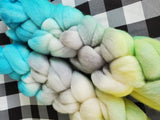 SEA GLASS Merino Wool Braid for Spinning, Felting and Crafts | Wool Roving | Turquoise Green Gray White